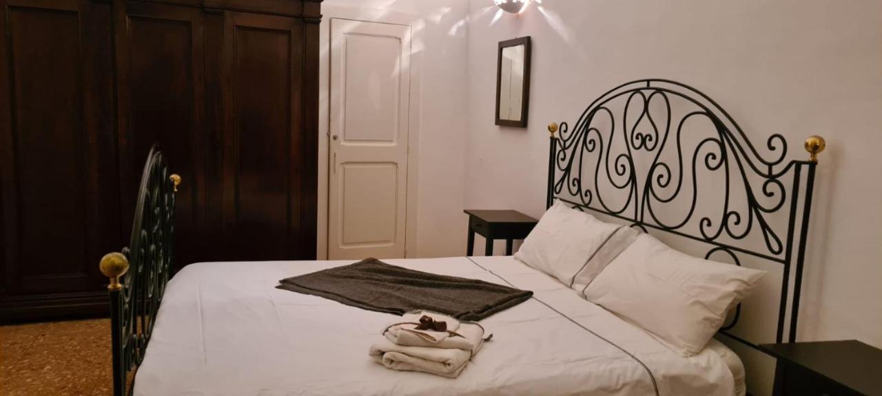 Duomo Apartment Lecce Eksteriør billede
